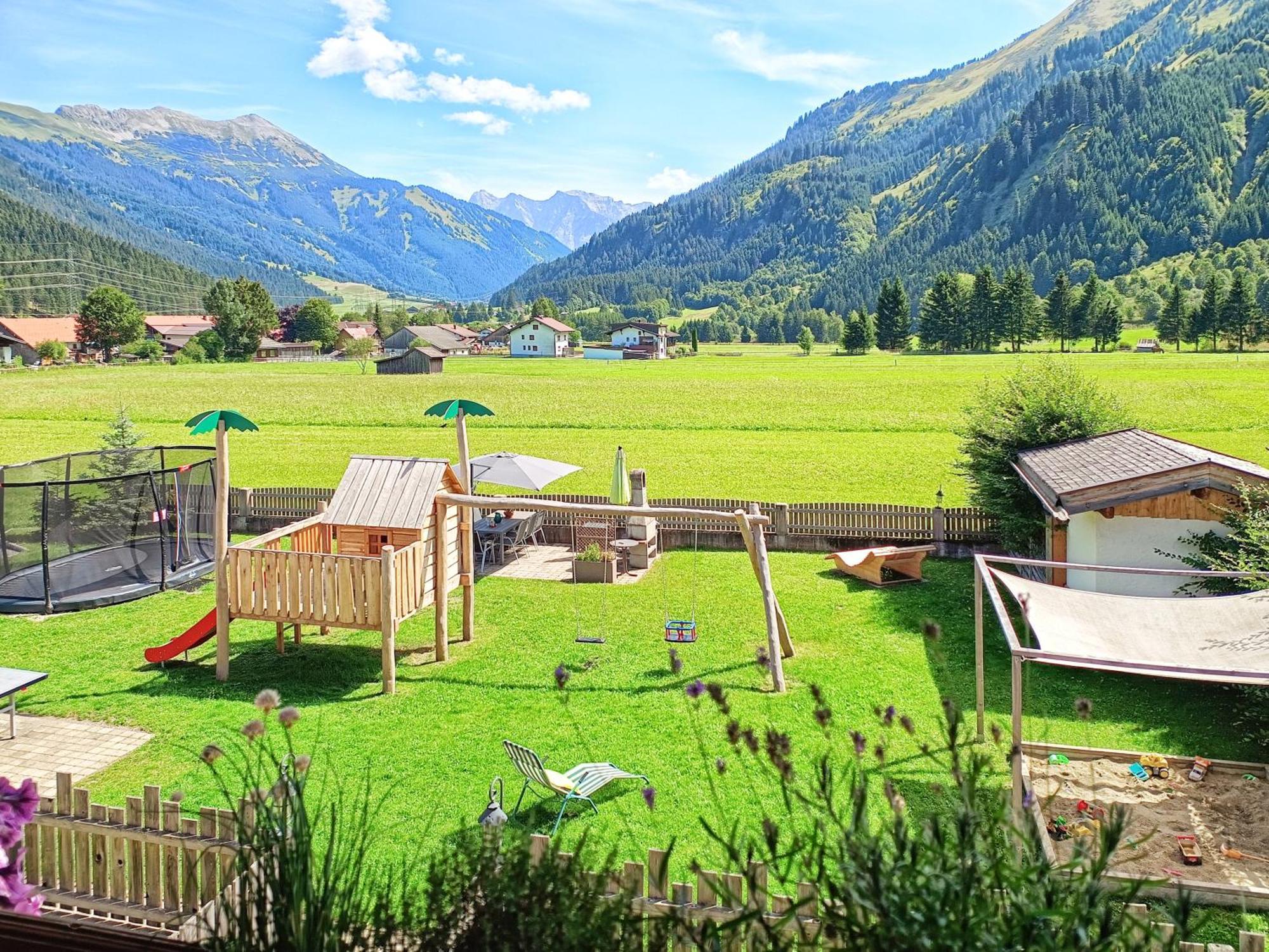 Luxury Chalets Wiesenruh Bichlbach Kültér fotó